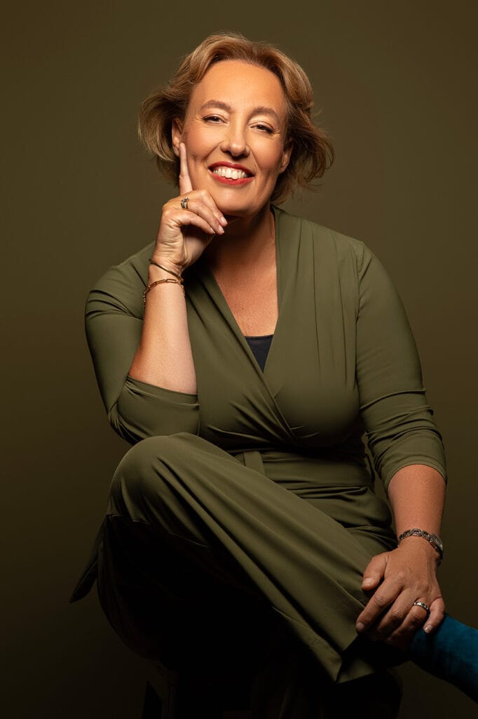 Portretfoto van Maryse Spapens, oprichter ZorgkompaZ